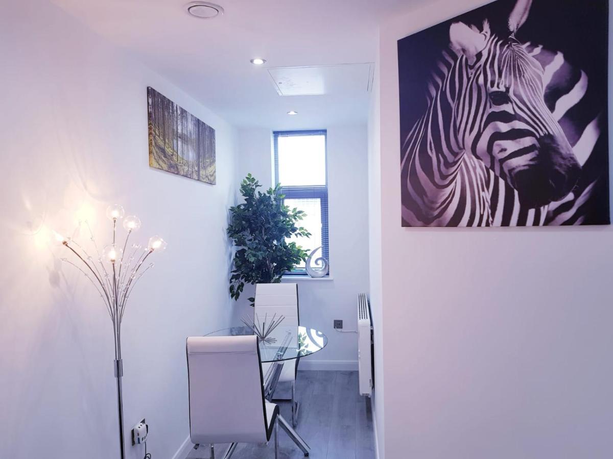 Z Home Apartments Лестер Экстерьер фото