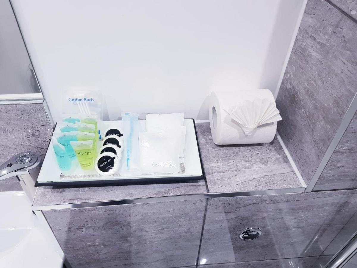 Z Home Apartments Лестер Экстерьер фото