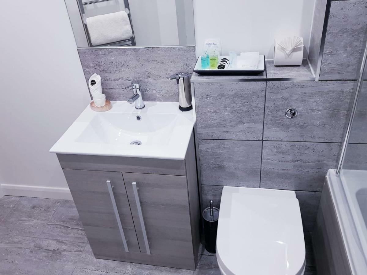 Z Home Apartments Лестер Экстерьер фото