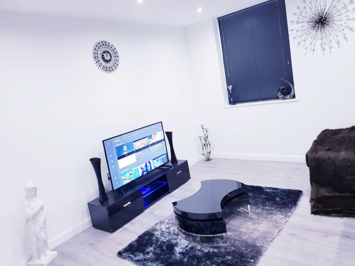 Z Home Apartments Лестер Экстерьер фото